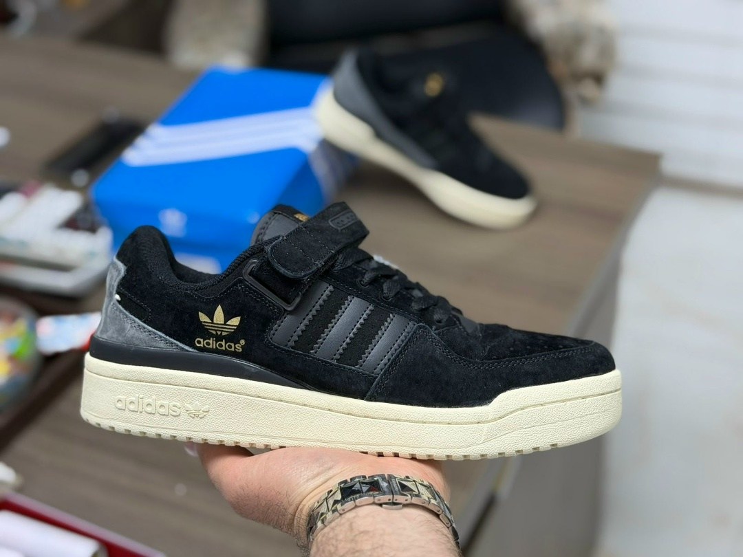 кроссовки adidas,кроссовки adidas original,кроссовки мужские женские adidas,adidas кроссовки женские,мужские кроссовки adidas