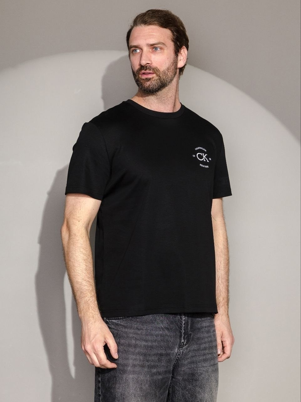 футболка calvin klein мужская,футболки мужские,футболка мужская чёрная,футболка calvin klein jeans,футболки модные