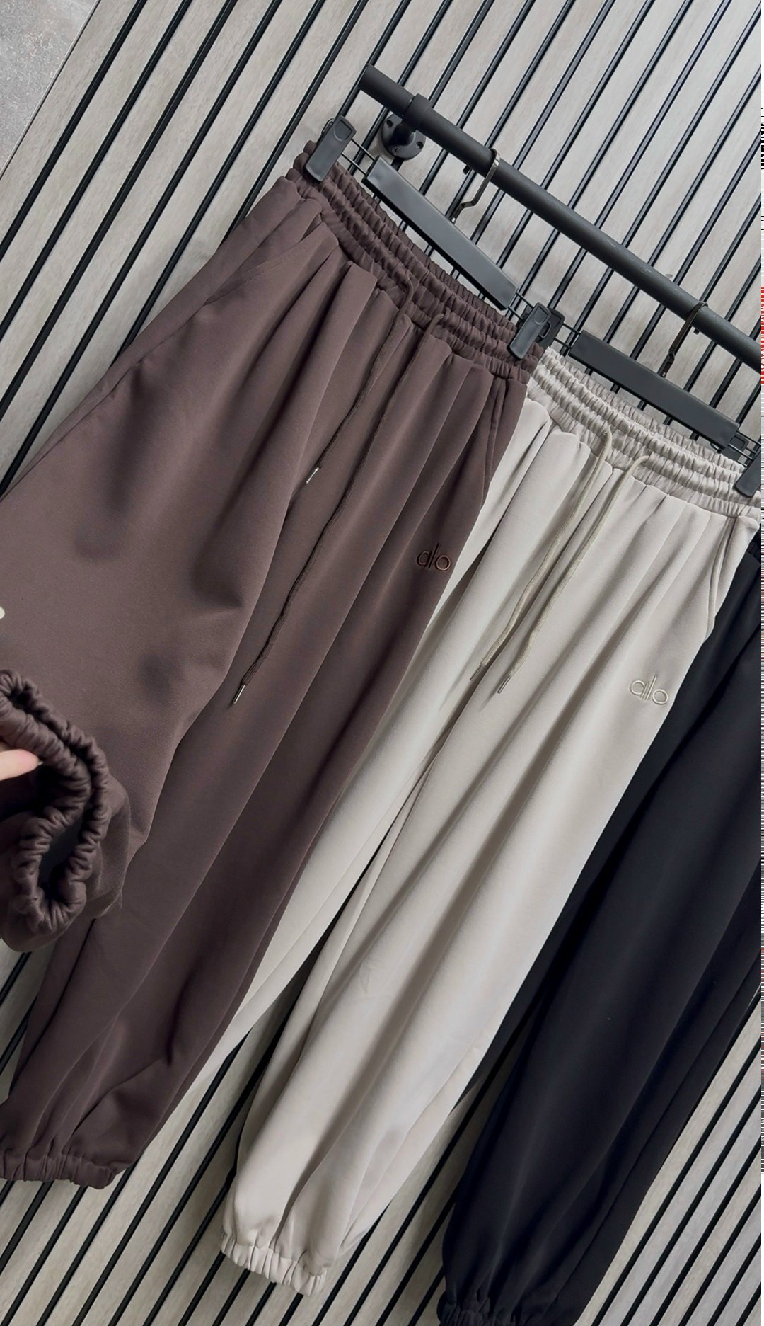 брюки спортивные,повседневные спортивные брюки,брюки свободные спортивные,спортивные штаны,модные штаны