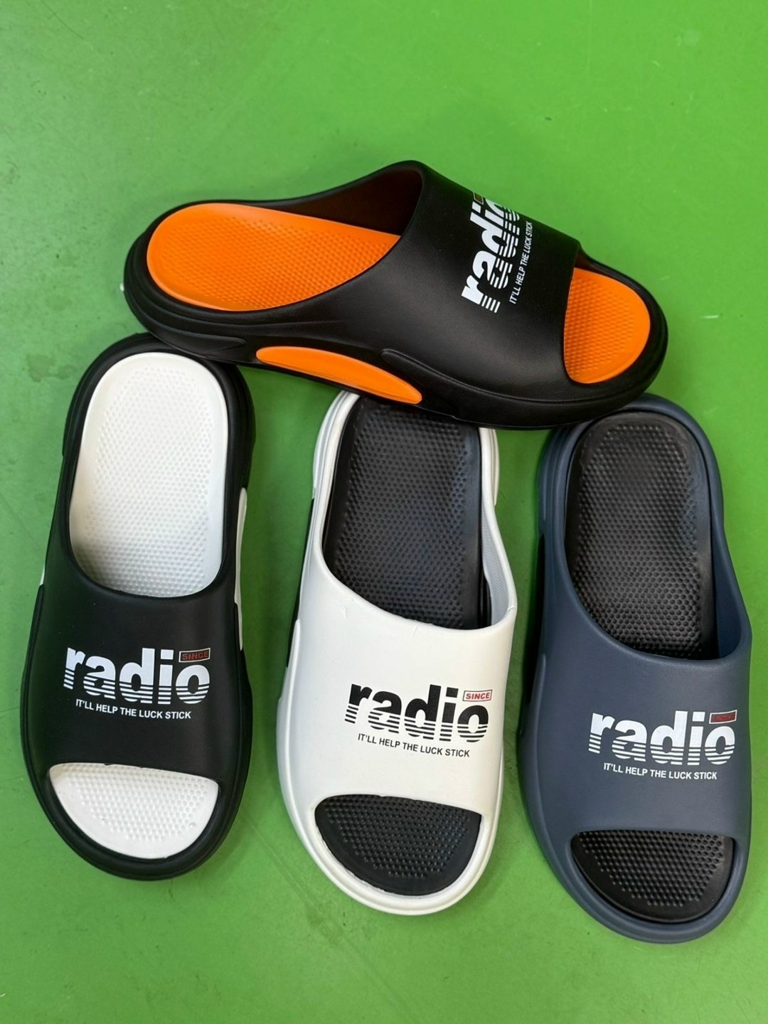 ,пляжная ,летние тапочки,модные тапочки,шлепанцы мужские