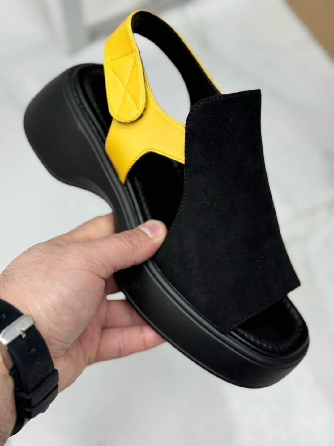 босоножки на платформе,стильные босоножки,босоножки женские,босоножки зеленые,замшевые босоножки