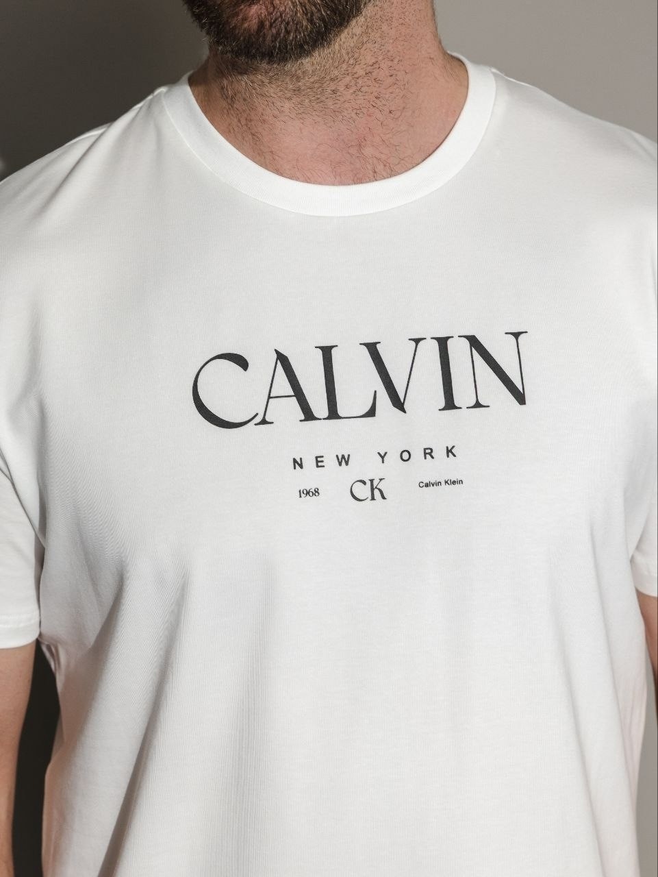 мужская футболка calvin klein,футболка calvin klein,женские футболки calvin klein,футболка кельвин кляйн,футболка кельвин кляйн белая