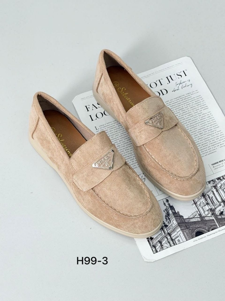 лоферы замшевые,женские лоферы,лоферы женские замшевые,коричневые замшевые лоферы,лоферы prada