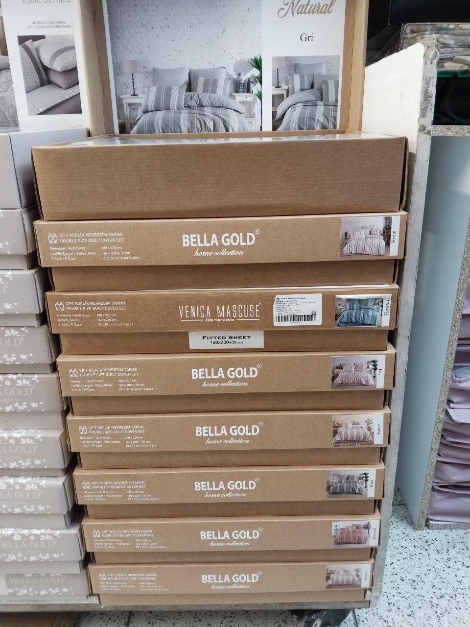 кровати,кровати двуспальные,кровать с изголовьем,постельного белья