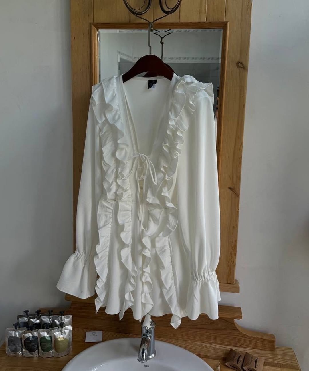 летнее белое платье,платье летнее,женское платье с рюшами,платье стильное,платье идеальное