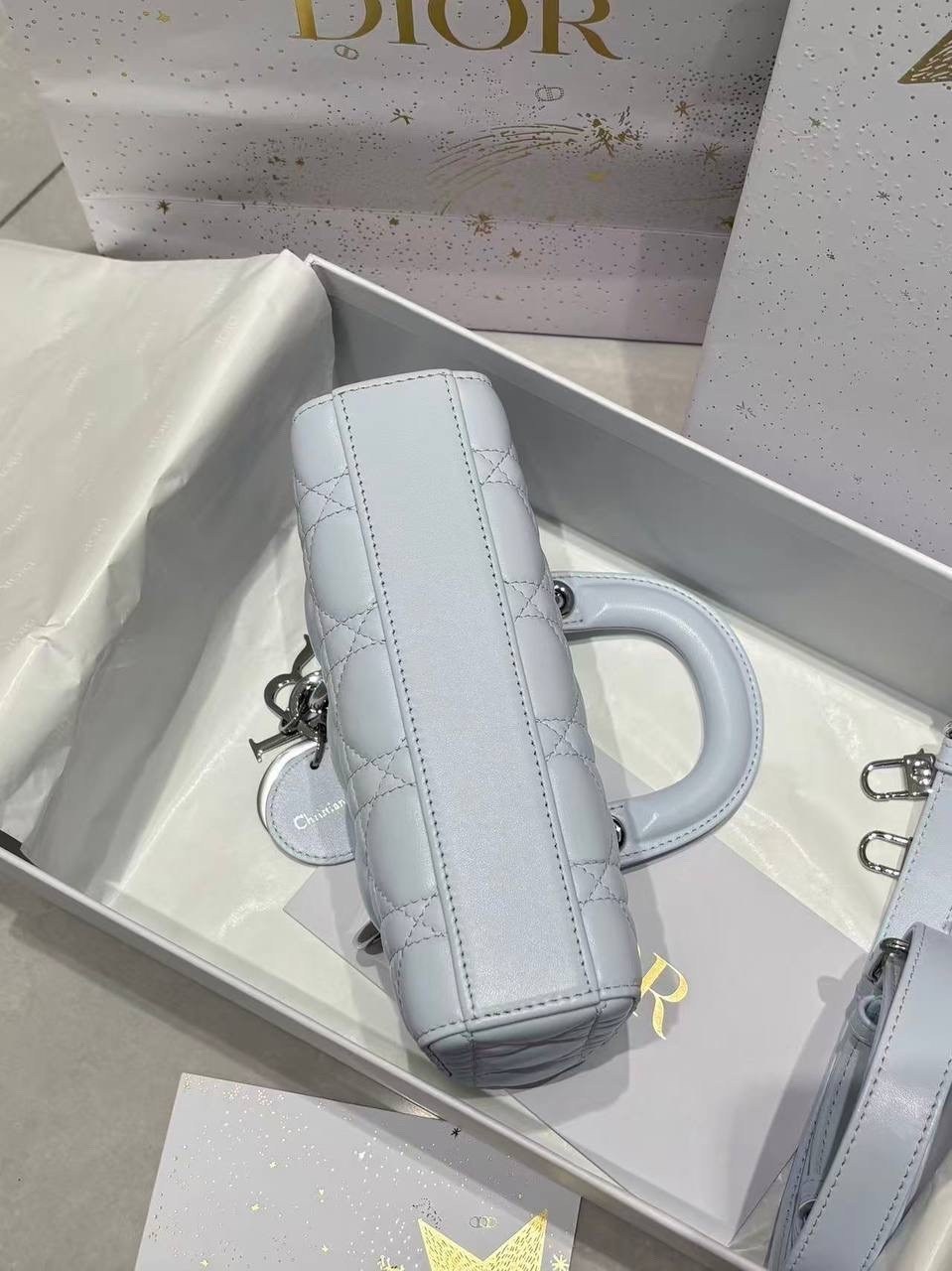 dior сумка,сумки диор,сумка диор белая,сумка кристиан диор маленькая,женская сумка dior