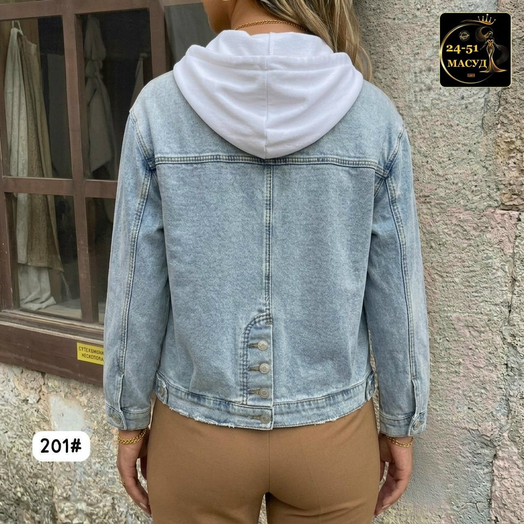 женская джинсовая куртка,джинсовая куртка,модные джинсовые куртки 2025 женские,стильная джинсовая куртка,женская джинсовая куртка с капюшоном