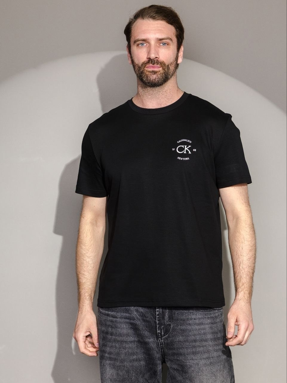 футболка calvin klein мужская,футболки мужские,футболка мужская чёрная,футболка calvin klein jeans,футболки модные