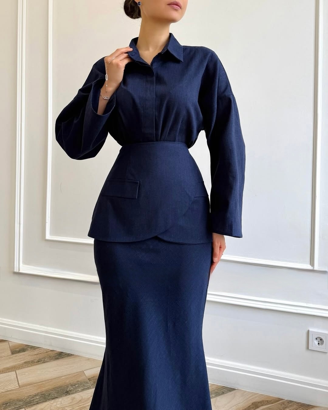 костюм с юбкой,костюм женский,вечернее платье с баской,синее платье с баской,костюм женский с юбкой