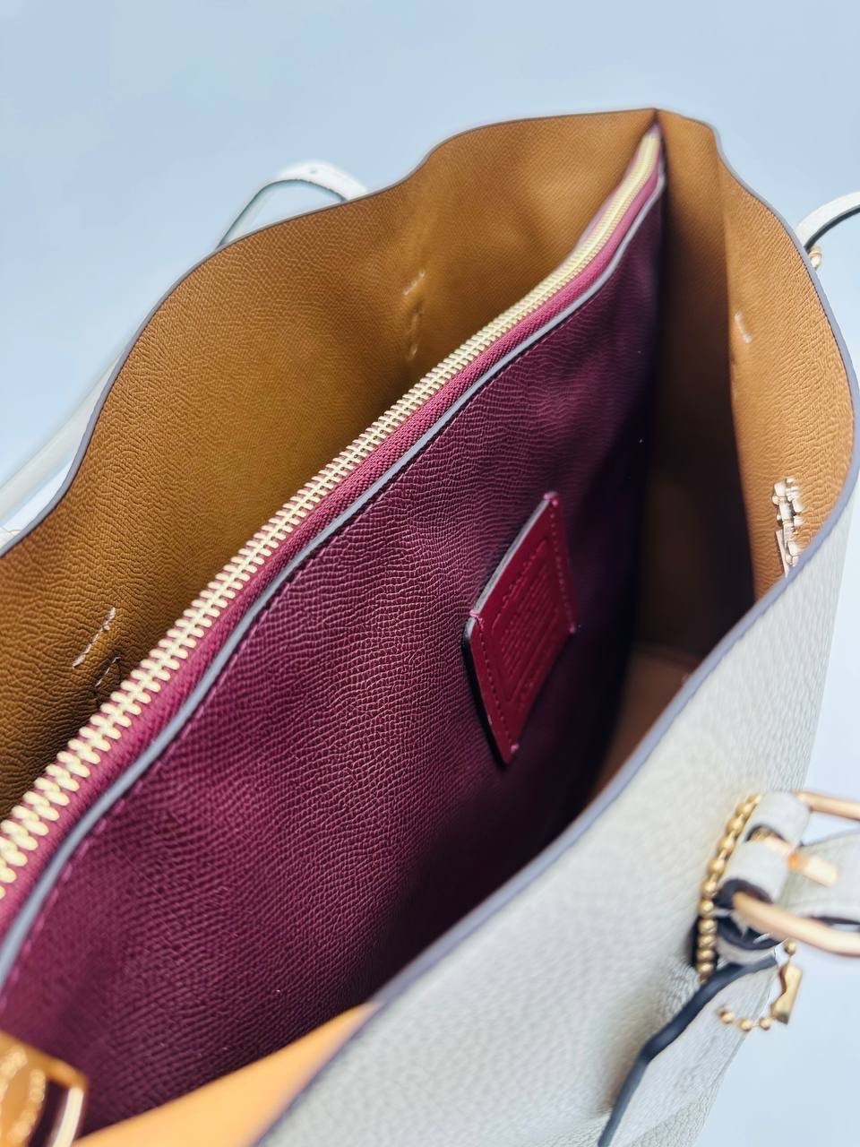сумка coach,женская сумка coach,сумка тоут coach молочно-белая,женская сумка,сумка coach шоппер на плечо