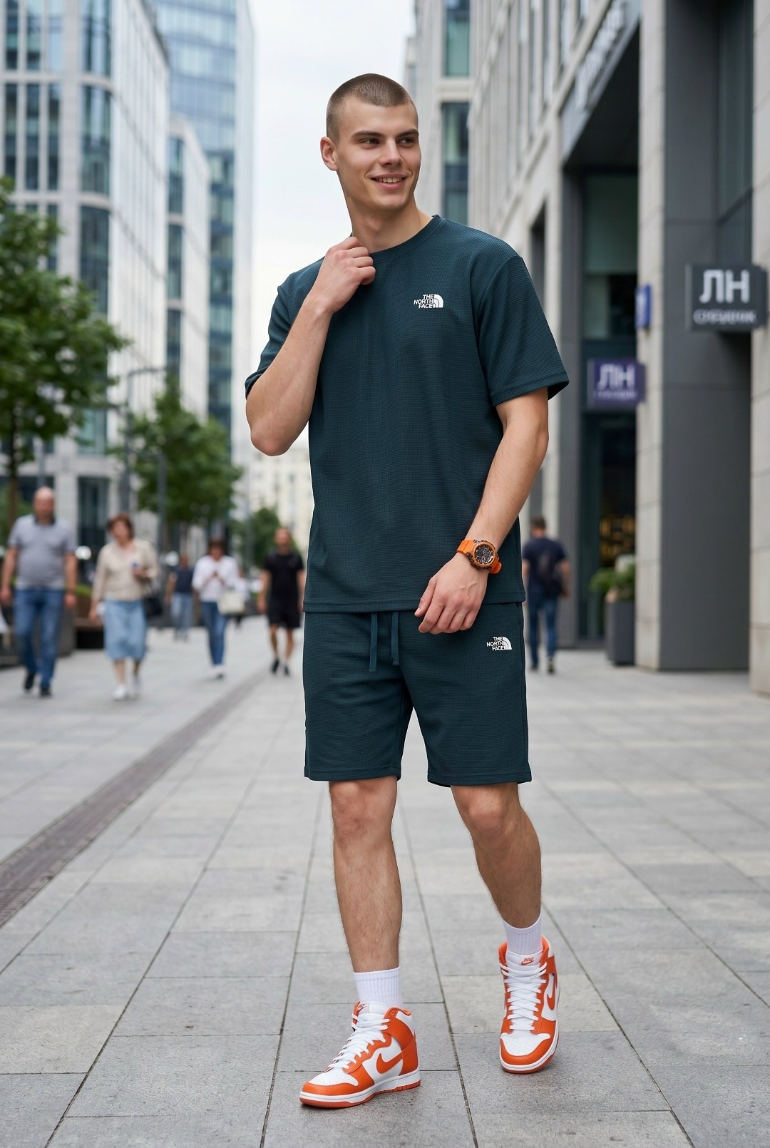 мужские футболки the north face,футболки the north face,шорты мужские спортивные,футболка the north face simple dome white,футболка the north face белый