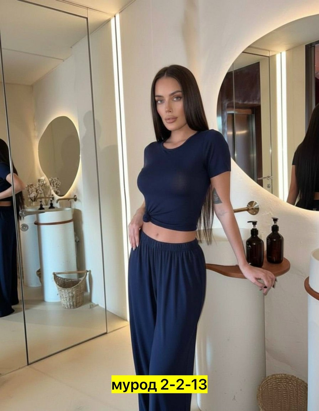 костюм с кроп топом,прямые брюки,арабова фатя,спортивные женские тела,слив голая