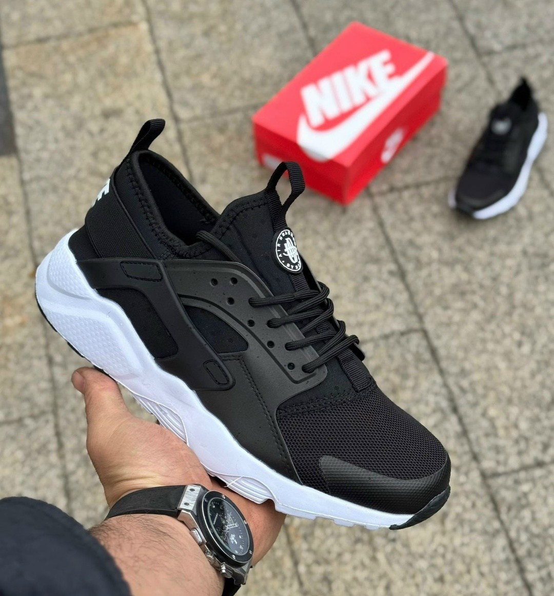 nike air huarache run ultra black white,кроссовки nike air huarache,мужские кроссовки nike air huarache,nike air huarache run ultra,nike air huarache ultra