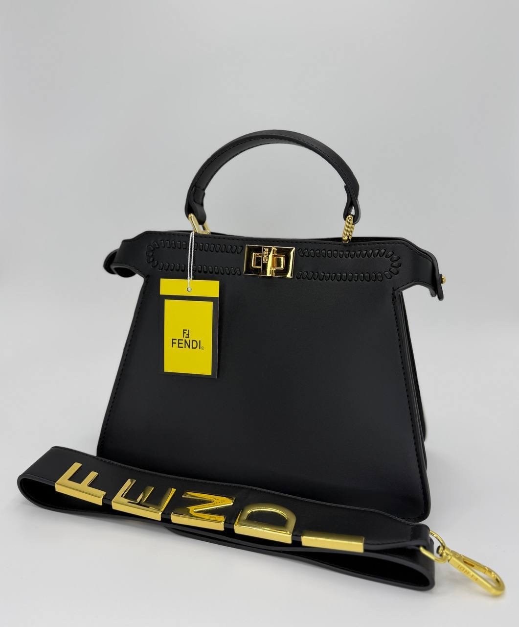 сумка fendi,сумка из зернистой коровьей кожи fendi,fendi сумка на плечо,женская сумка fendi,фенди сумка