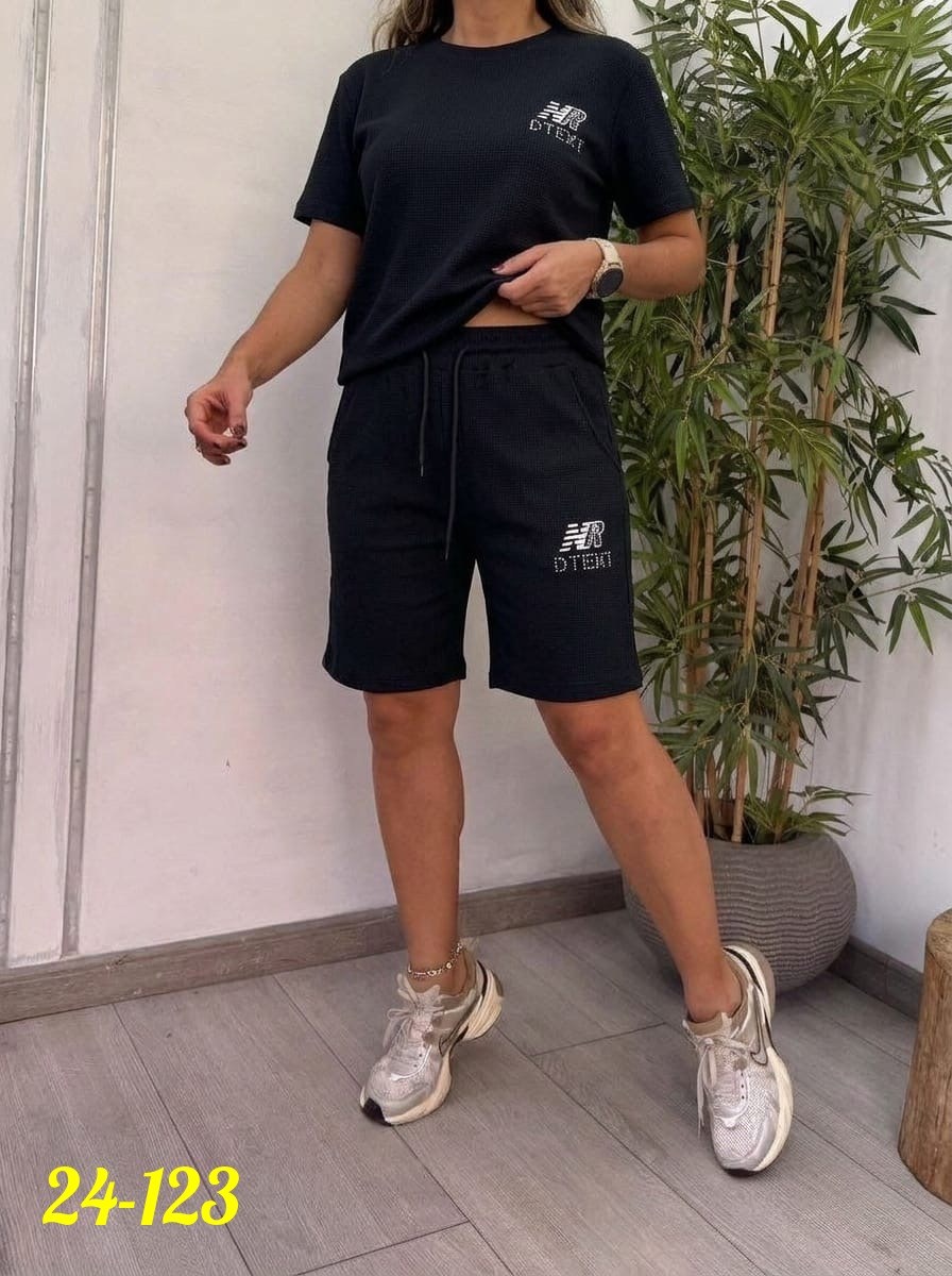 костюм женский,костюм спортивные женские костюмы,тонкие спортивные костюмы женские,летние костюмы женские,женские костюмы спортивные