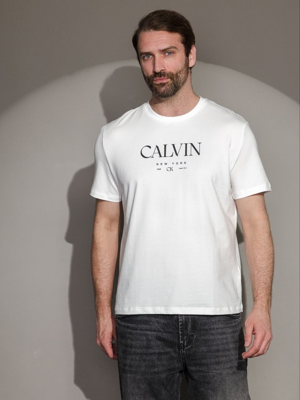 мужская футболка calvin klein,футболка calvin klein,женские футболки calvin klein,футболка кельвин кляйн,футболка кельвин кляйн белая
