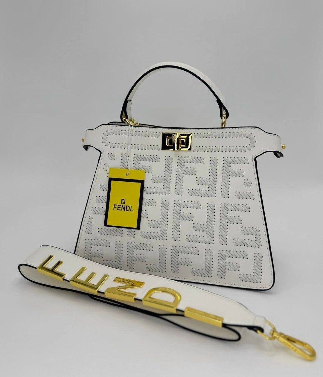 сумка fendi,сумка из зернистой коровьей кожи fendi,fendi сумка на плечо,женская сумка fendi,фенди сумка