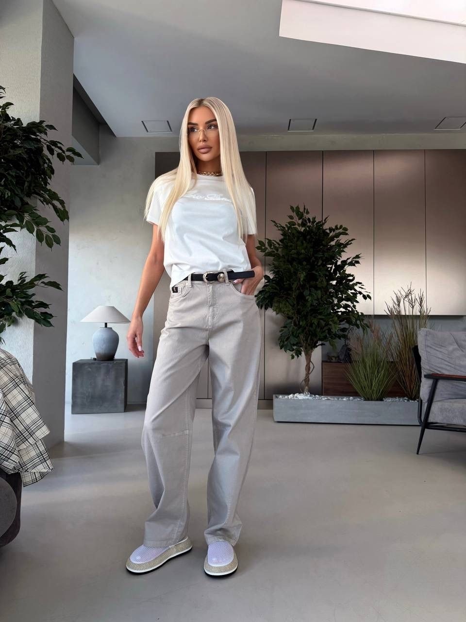 брюки джинсы,стильные джинсы,модные брюки,джинсы бежевые,джинсы широкие