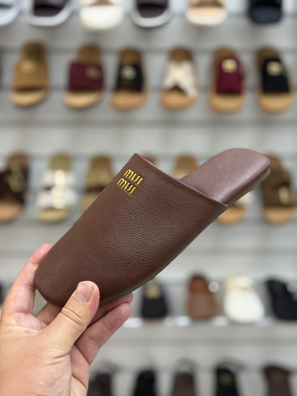 ,домашние тапочки,тапочки домашние женские,тапочки махровые,домашние тапочки брендированные