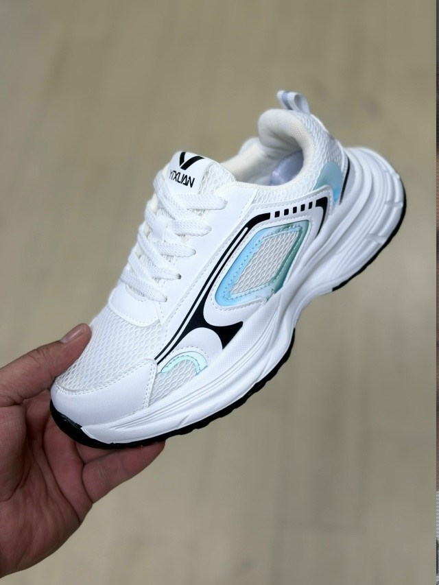 кроссовки,женские кроссовки,кроссовка,спортивная ,модные кроссовки