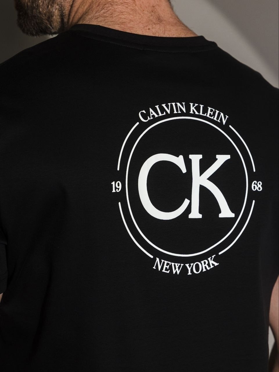 футболка calvin klein мужская,футболки мужские,футболка мужская чёрная,футболка calvin klein jeans,футболки модные