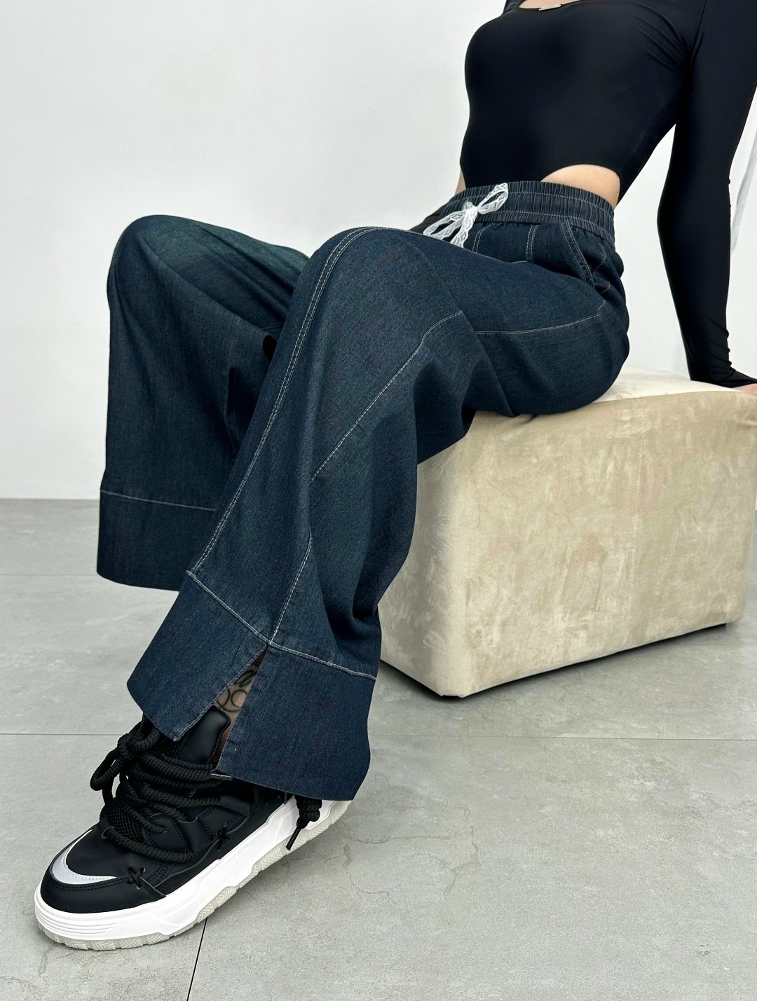 широкие джинсы,джинсовые брюки,женские джинсы,джинсы женские широкие,джинсы прямого кроя