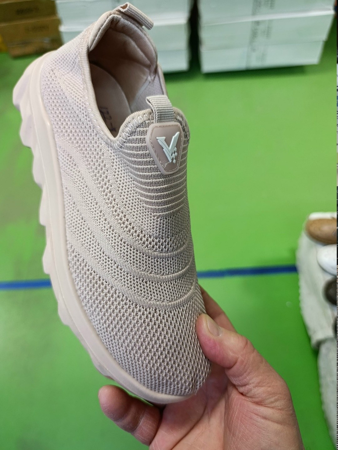 ,женские кроссовки,летние кроссовки, женская,кроссовки