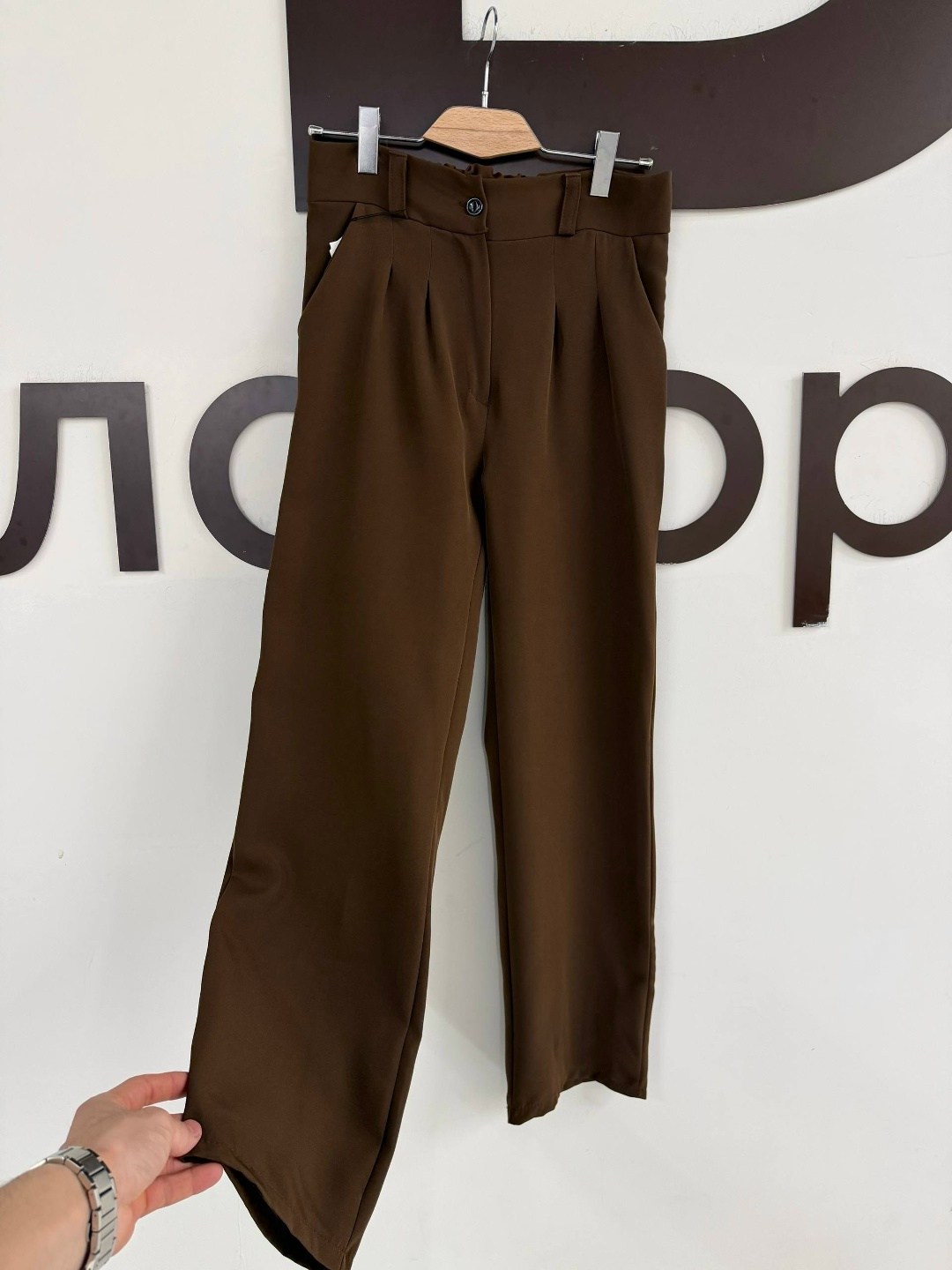 брюки классические,повседневные брюки,брюки свободные,брюки с широкими штанинами,брюки широкие классические