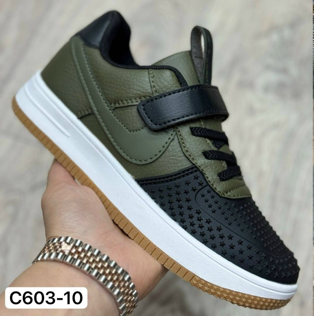 кроссовки,кроссовки закрытые,кроссовки nike lunar force 1 duckboot зимние зеленые,модели обуви,кроссовки оптом