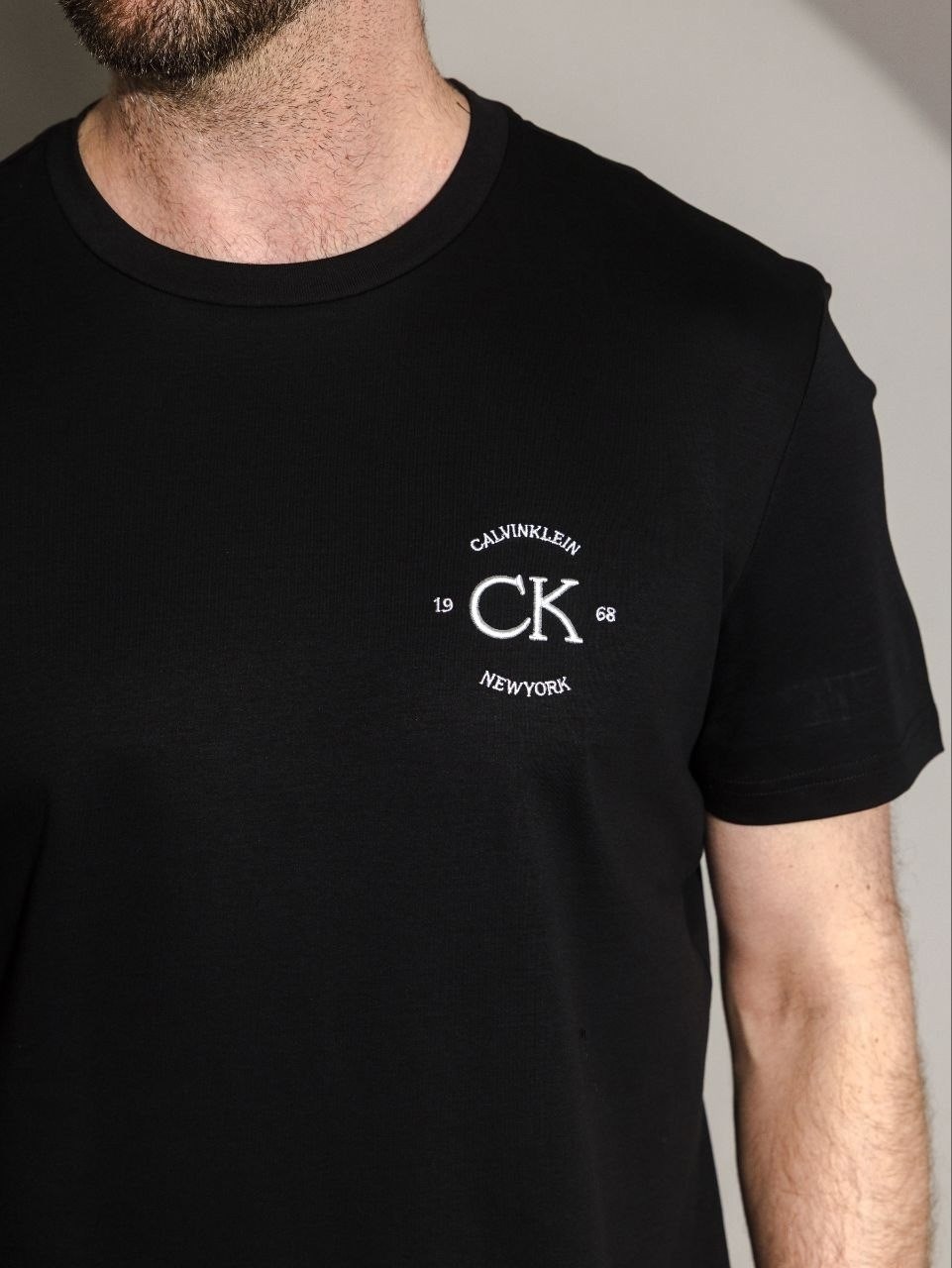 футболка calvin klein мужская,футболки мужские,футболка мужская чёрная,футболка calvin klein jeans,футболки модные