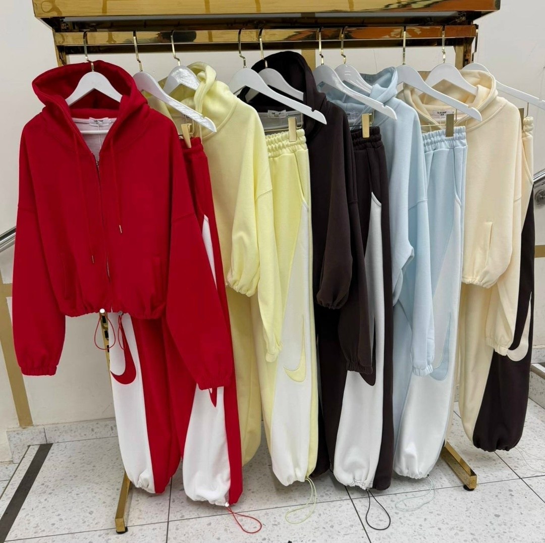 спортивные костюмы ,спортивный костюм,спортивный костюм спортивные костюмы,красные спортивные костюмы,красный костюм тройка женский