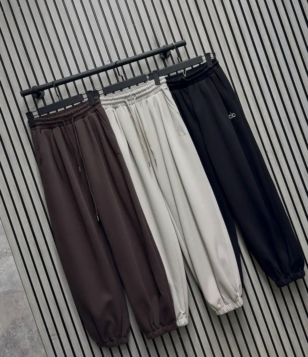 повседневные спортивные брюки,спортивные брюки,спортивные штаны,модные штаны,брюки штаны