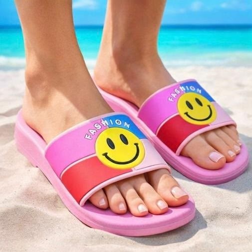 шлепанцы женские со смайликом,шлепанцы со смайлами,,шлепанцы пляжные,тапочки летние