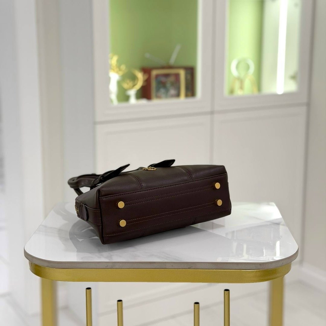 сумка,сумка женская,кожаная сумка,сумка элегантная,сумка классическая