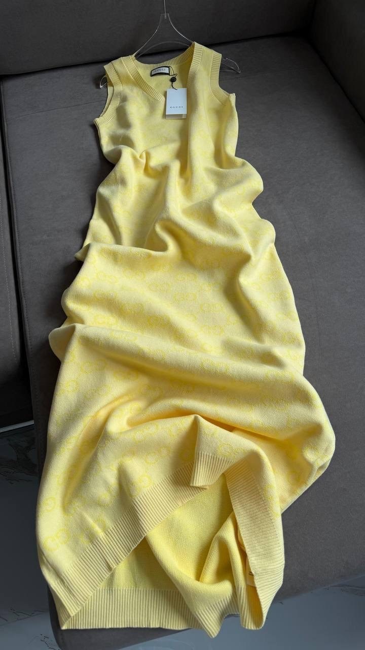 желтый свитер,желтый свитер гуччи,джемпер,безрукавка,брендовые вещи