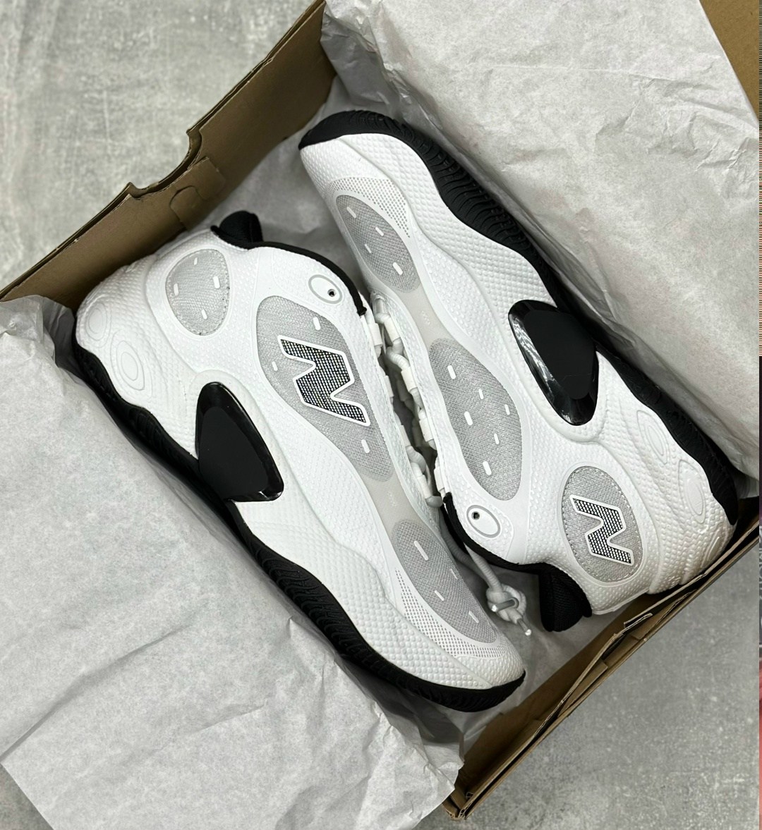 баскетбольная ,баскетбольные кроссовки,кроссовки,кроссовки для баскетбола,мужской кроссовки