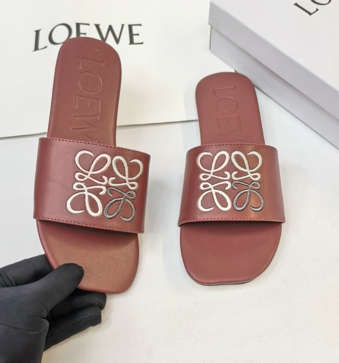 ,женские шлепанцы,кожаные шлепанцы,сандалии,босоножки женские