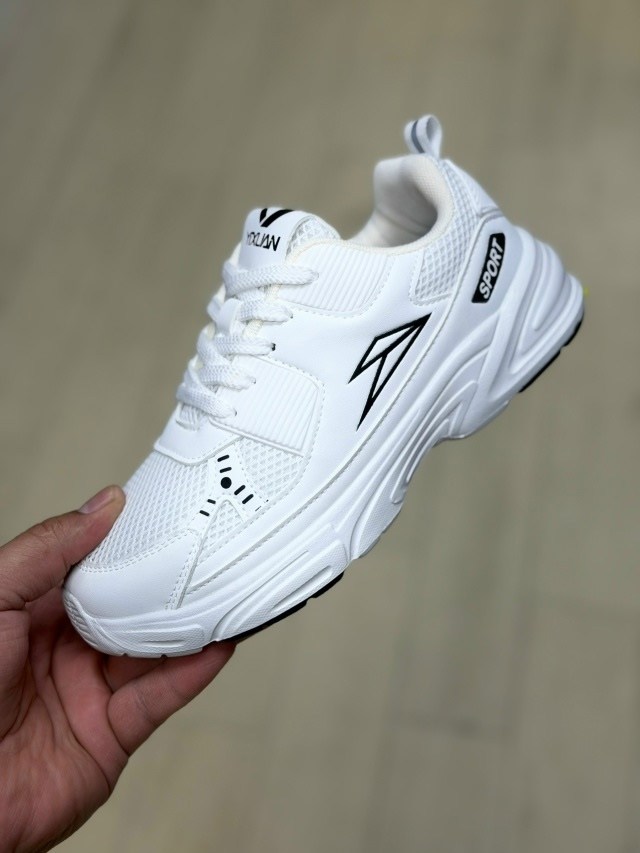 кроссовки,женские кроссовки, кроссовки женские,кроссовки модные,спортивная