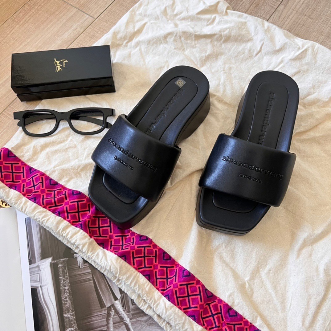 модные тапочки,шлепанцы баленсиага мужские,,шлепанцы женские,мужские шлепанцы