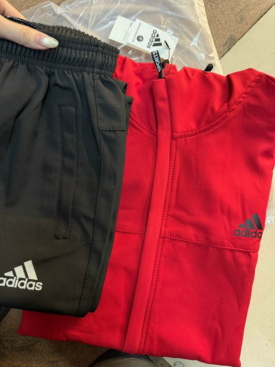 мужской спортивный костюм adidas,мужской спортивный костюм adidas 2026,спортивные костюмы мужские,спортивные костюмы адидас мужские,спортивные костюмы адидас