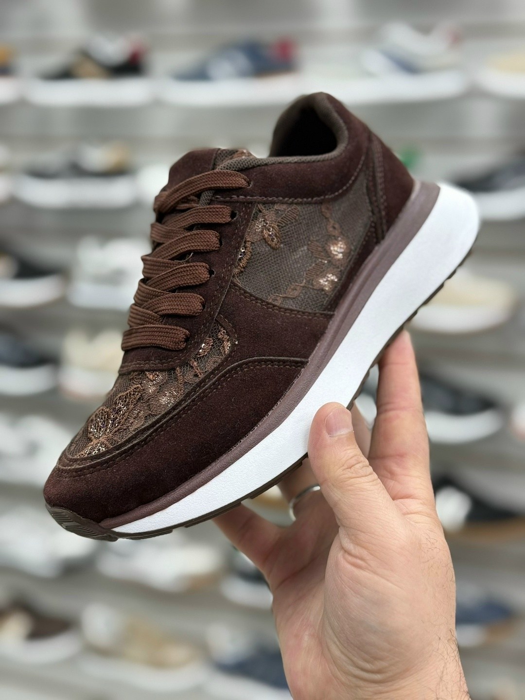 женские кроссовки,,черные кроссовки,женская ,кроссовка