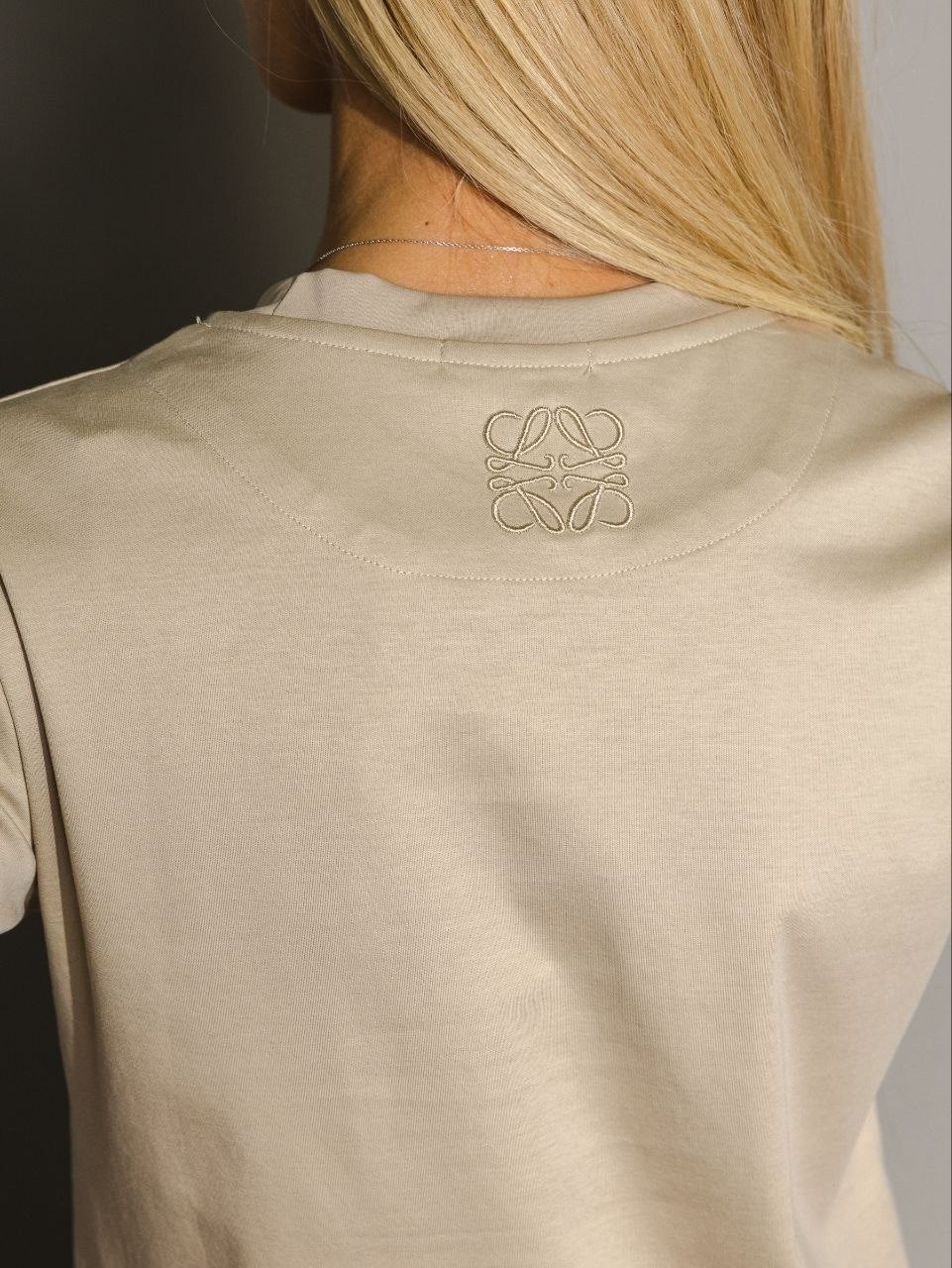 футболки женская,футболки женские с принтом,женская базовая футболка,бежевая футболка,футболки базовая