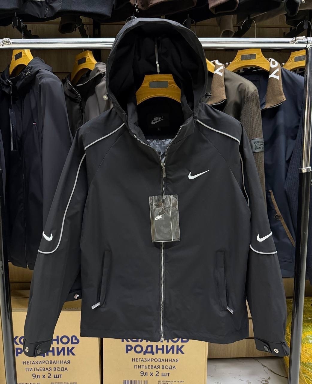 ветровка nike,куртка мужская nike,повседневная куртка,куртка nike демисезонная