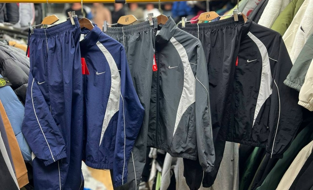 спортивный костюм nike,спортивный костюм nike плащевка,спортивный костюм мужской nike,nike swoosh спортивный костюм,спортивный костюм мужской nike swoosh