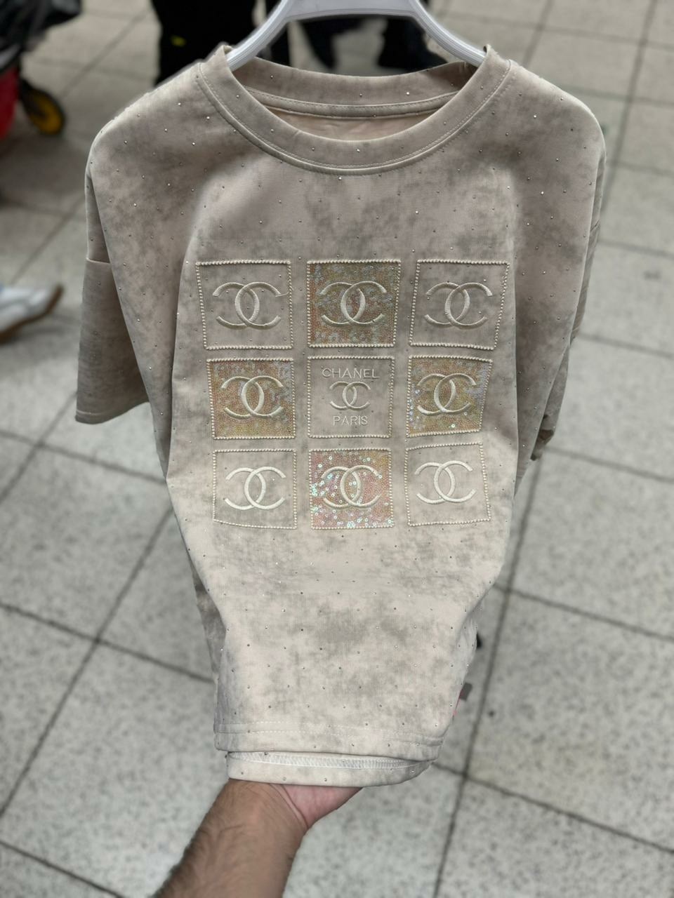 женская футболка,футболка chanel,футболки дизайн,футболка с вышивкой,футболка