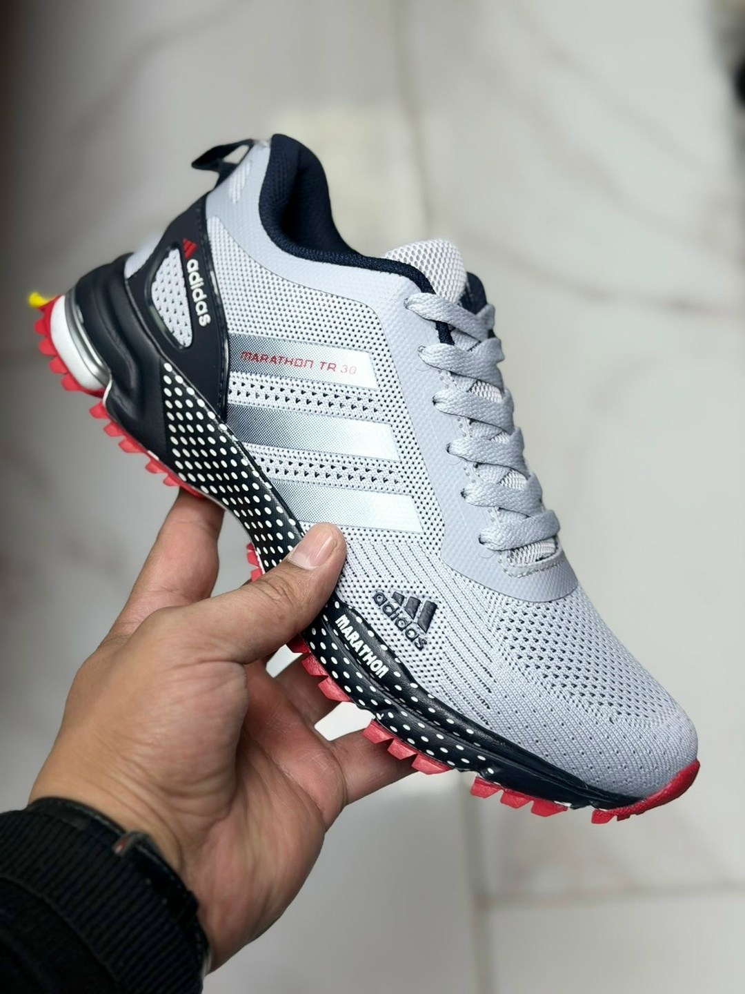 кроссовки,adidas кроссовки,кроссовки мужские adidas,кроссовки adidas marathon,кроссовки адидас