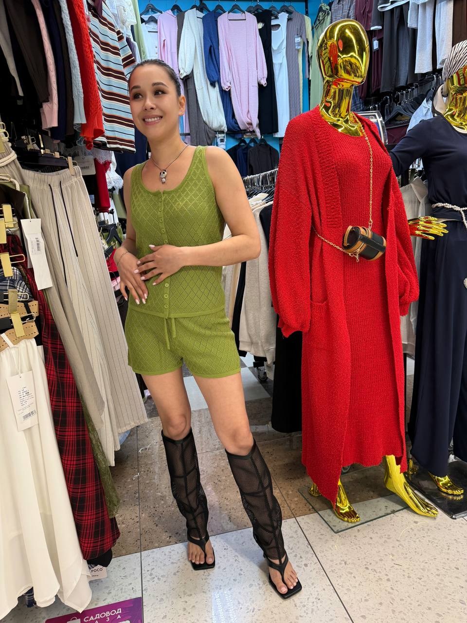 трикотажный костюм шорты,вязаные шорты,костюмы женские летние,костюм вязаный с шортами,костюм летний с шортами