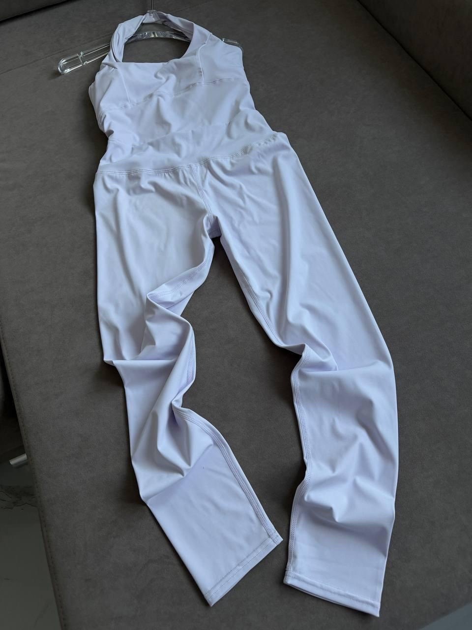 женский комбинезон,комбинезон белый,спортивный комбинезон,комбинезон медицинский,комбинезон