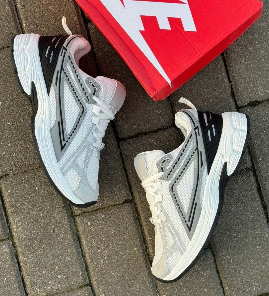 кроссовки для женщин,кроссовки женскиe,кроссовки nike,кроссовки,спортивные кроссовки