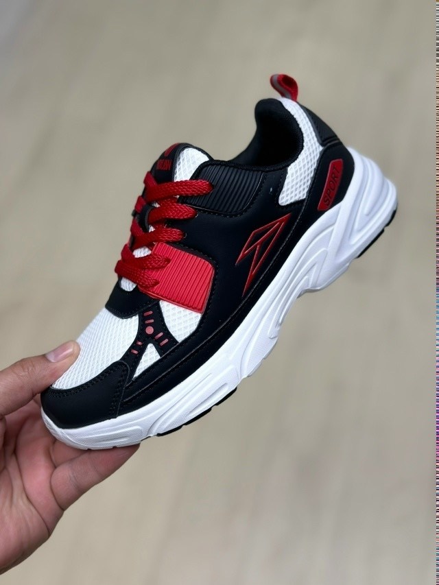 кроссовки,женские кроссовки, кроссовки женские,кроссовки модные,спортивная